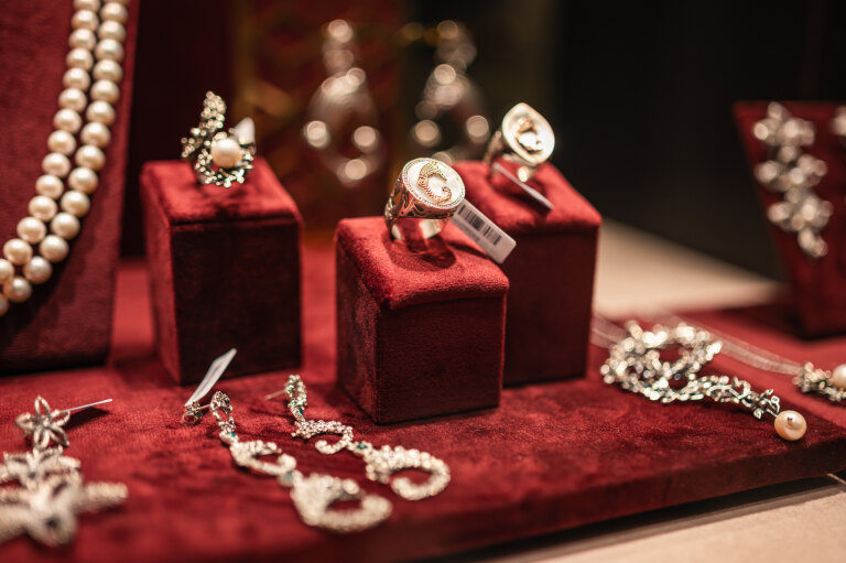 Monica Spadafora: Het vakmanschap van Italiaanse sieraden en juwelen